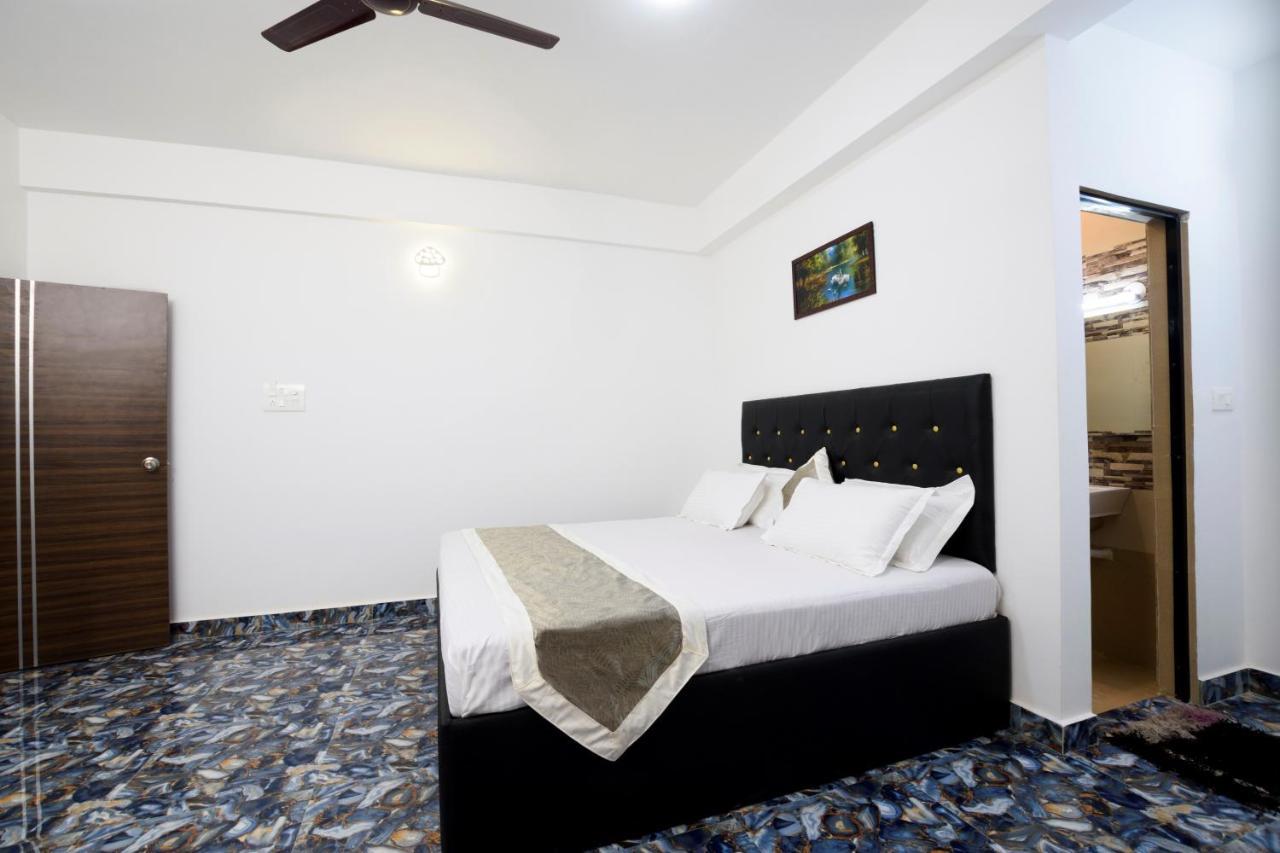 Hotel Flying Goa Calangute Bagian luar foto