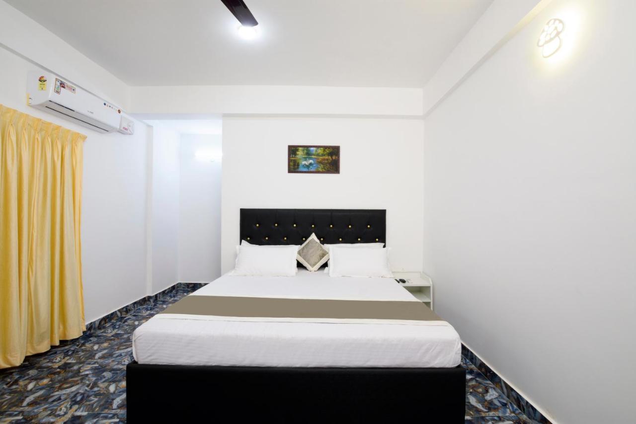 Hotel Flying Goa Calangute Bagian luar foto
